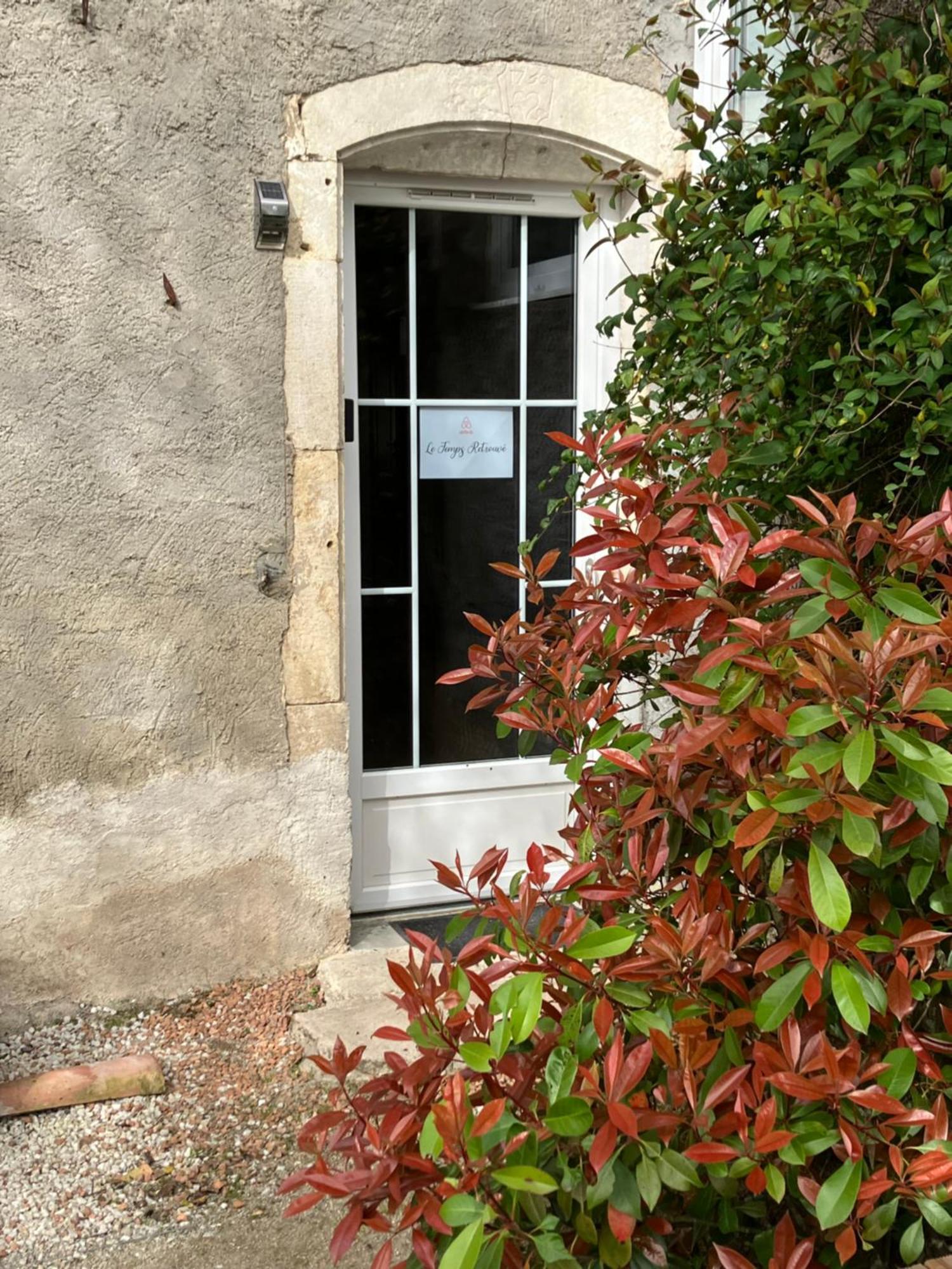 Le Temps Retrouve Hotel Rouvres-la-Chetive Exterior photo